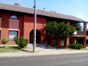 Oaza, Vacenovice